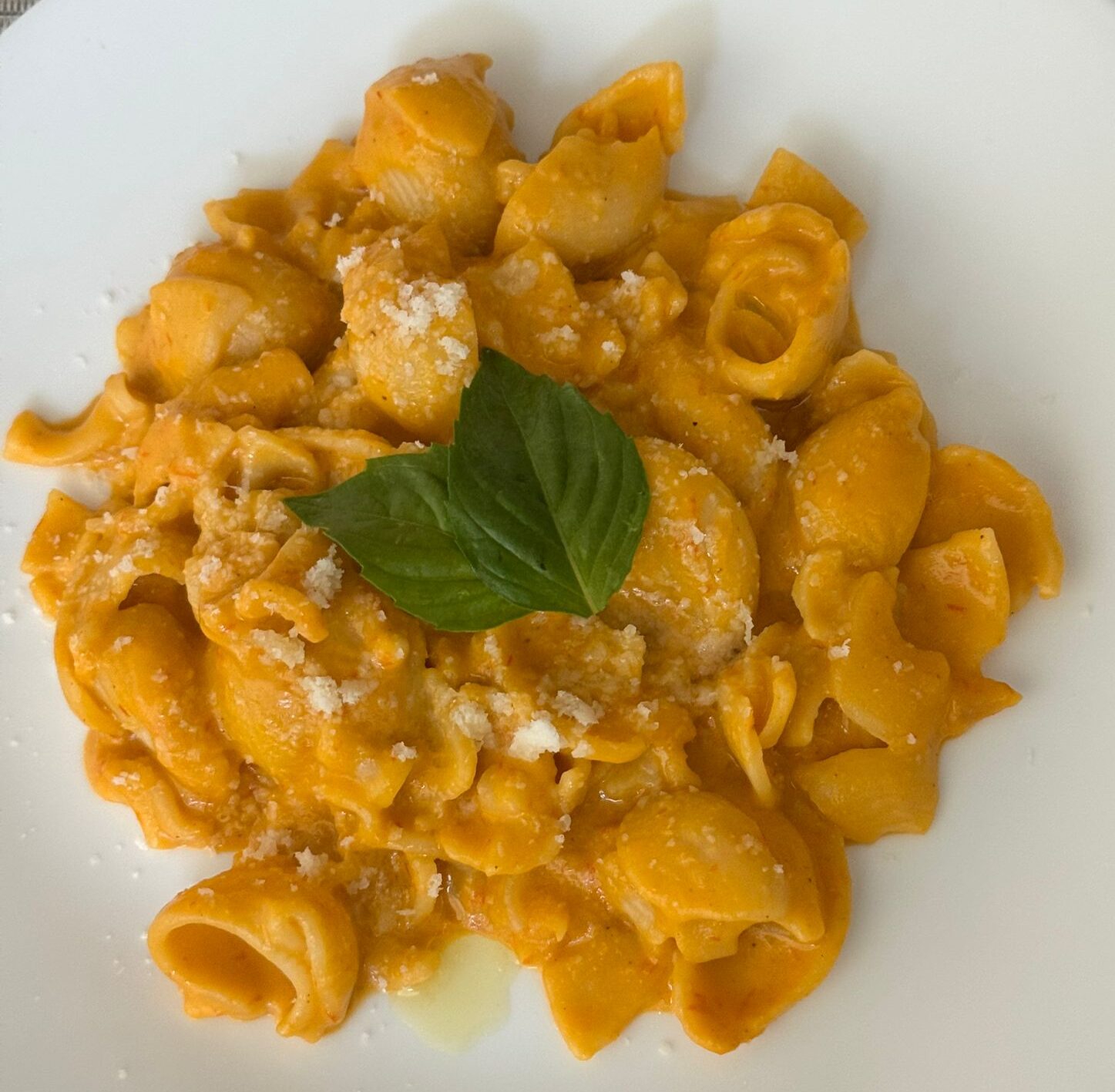 How to Make Creamy Tomato Basil Pasta Without Heavy Cream