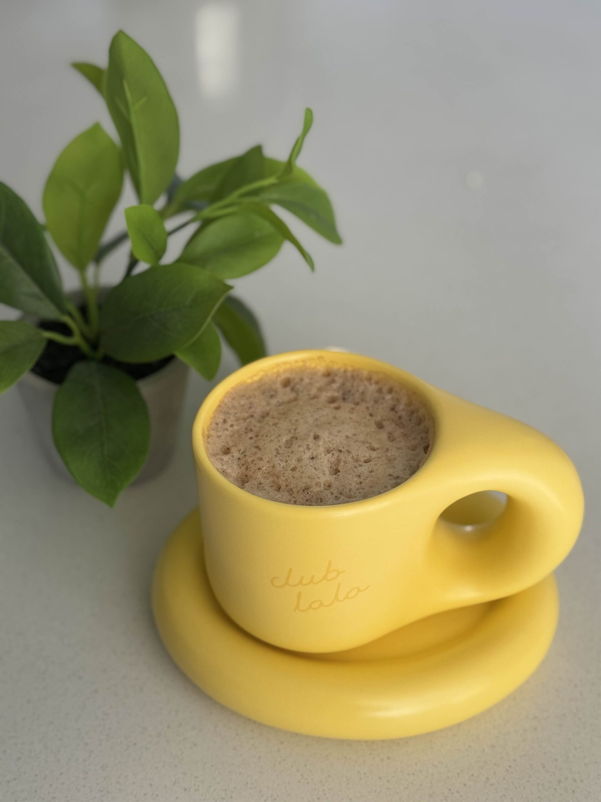 Easy Hot Mocha Latte Recipe (Better Than Starbucks)